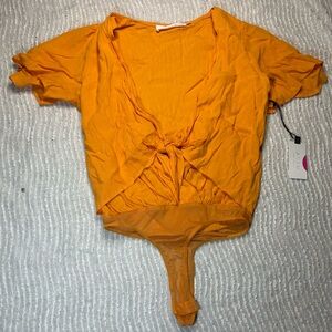 Orange Wrap Bodysuit Top NWT ASTR Size XS Pastel New Ruffle Sleeves Spring